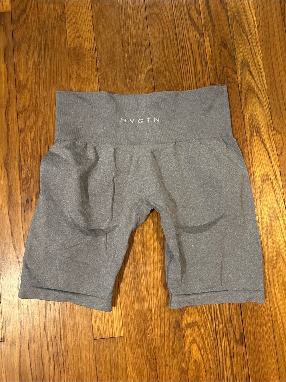 NVGTN Women's High-Rise Grey Performance Bike Shorts